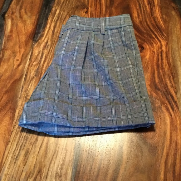 Gray Express Editor Shorts - Picture 1 of 4